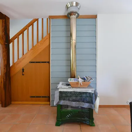 Le Mouly/petit Holiday home Miossens-Lanusse