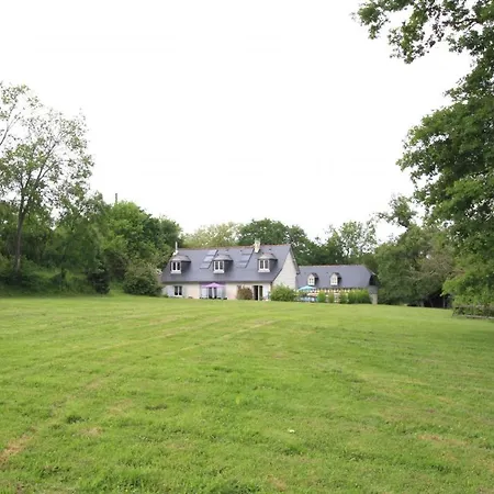 Le Mouly/petit Holiday home Miossens-Lanusse